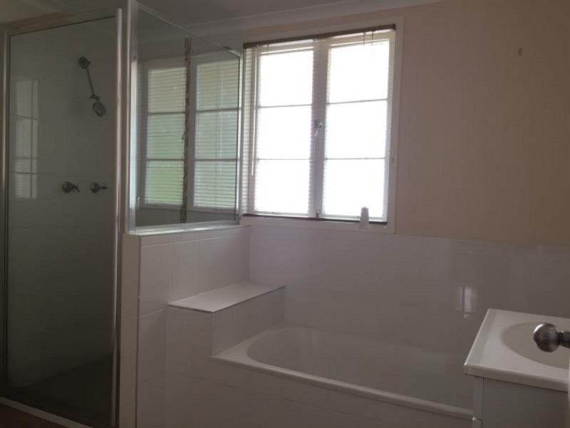 52 Henry Street, The Range QLD 4700